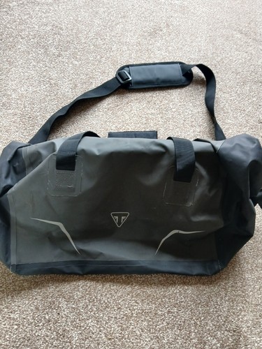 Genuine triumph twin - genuine,