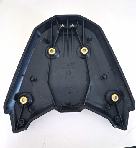 Triumph top box mounting - mounting, plate